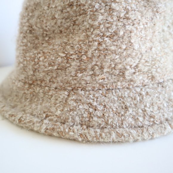 GAP Fuzzy Boucle Bucket Hat - Picture 3 of 7